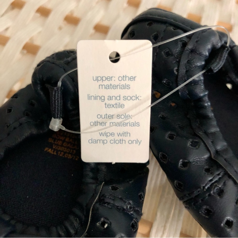 NWT Baby Gap Bow Ballet Flats. Size 6-12 months. Color: Blue Galaxy. - Picture 4 of 4